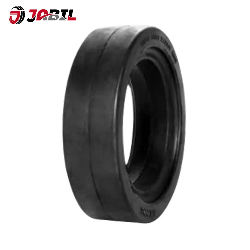 Pevné pneumatiky na letisku